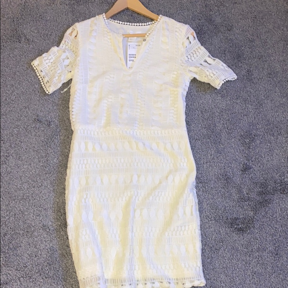 H&M Cream Knit Dress Keyhole Front w/ side zip